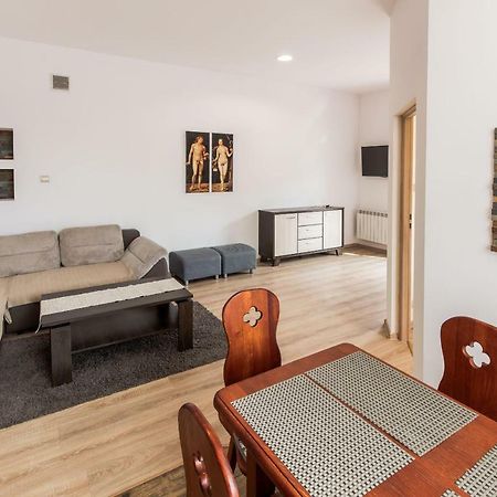Apartamenty Eden Ustrzyki Dolne Esterno foto