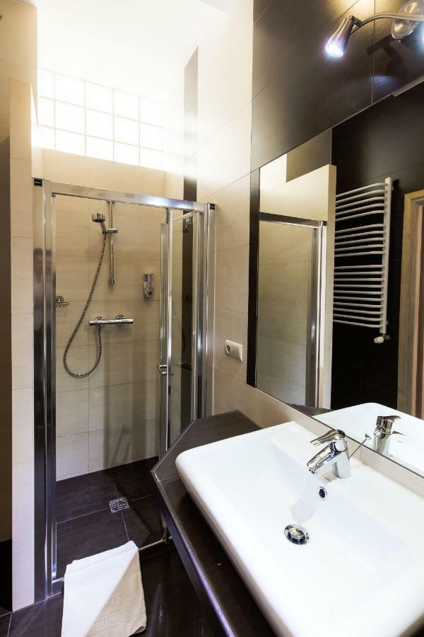 Apartamenty Eden Ustrzyki Dolne Esterno foto